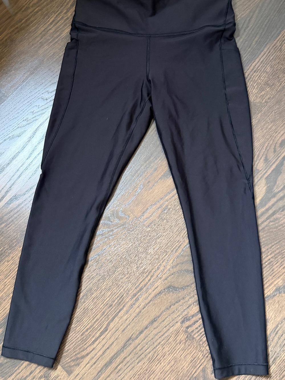 Athleta Black Interval Stash 7/8 Tights